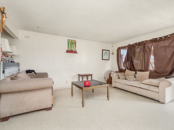 1476 N Cedar Ave, Fresno, CA 93703